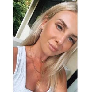 Meet your Posher, Leah